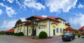 Отель FENIX - Hotel i Restauracja  Ясенка